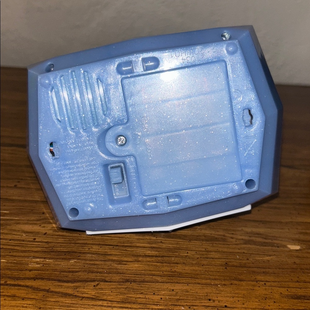 Disney Frozen 2 Light up Jewelry Trinket Box with Music - Picture 6 of 6
